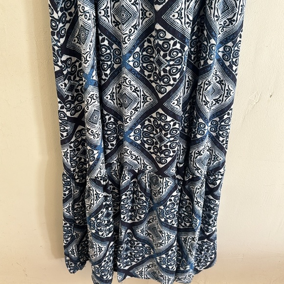New Look maxi dress blue & white pattern size XL - Picture 3 of 5